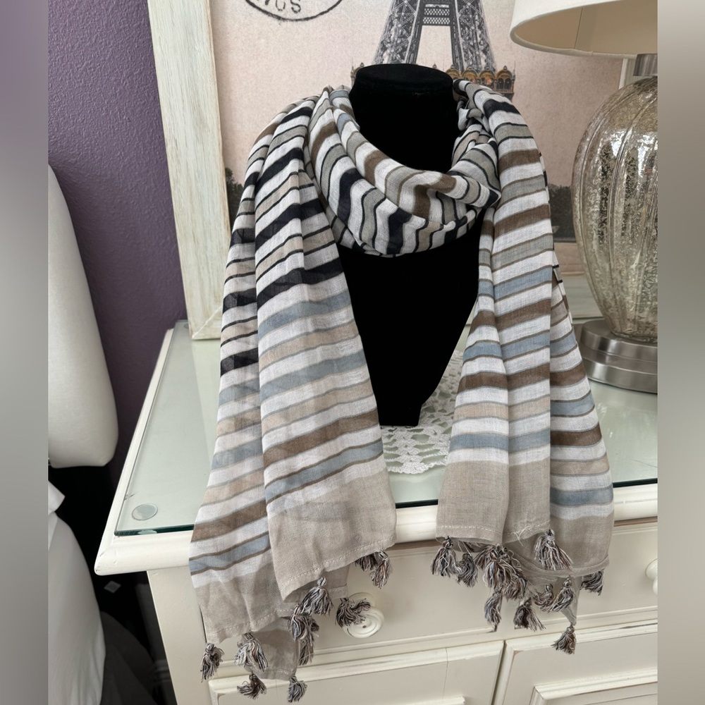 Striped scarf